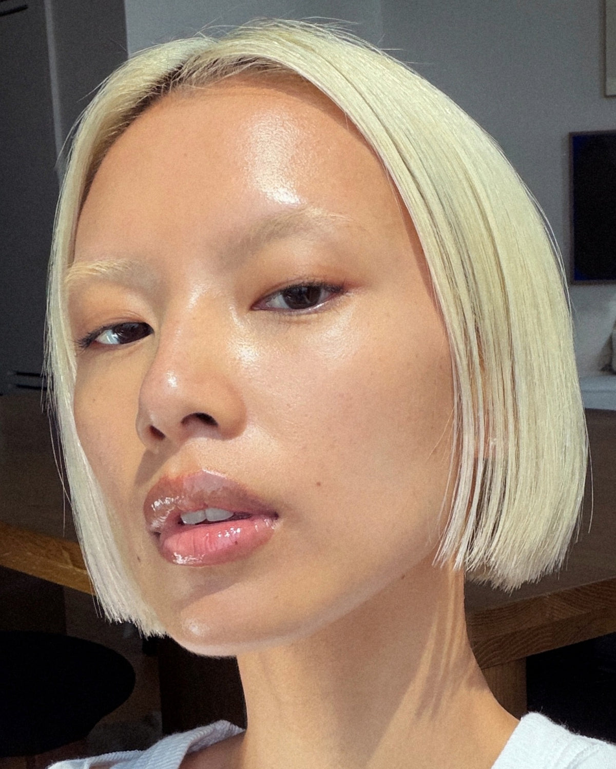 L’Essentiel Lip & Skin Ritual - Image 3 of 11