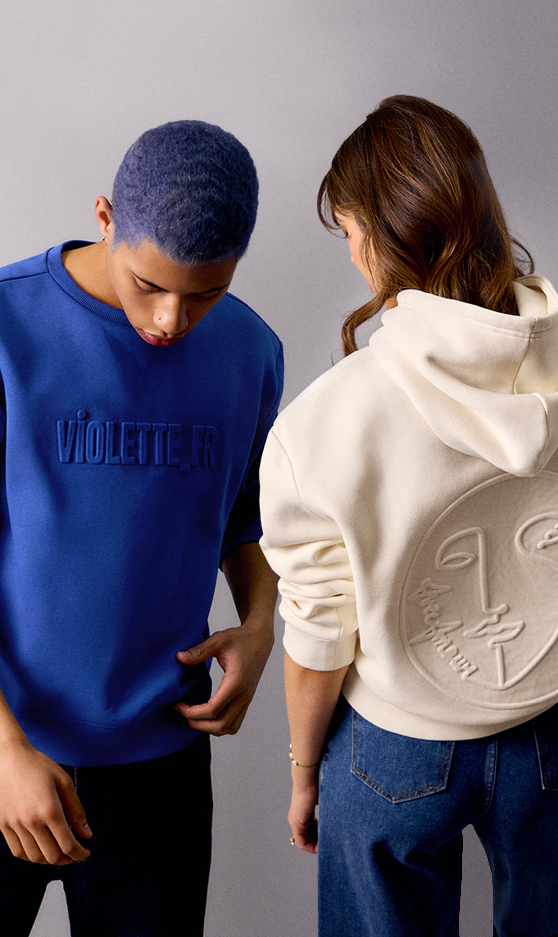 Violette deals